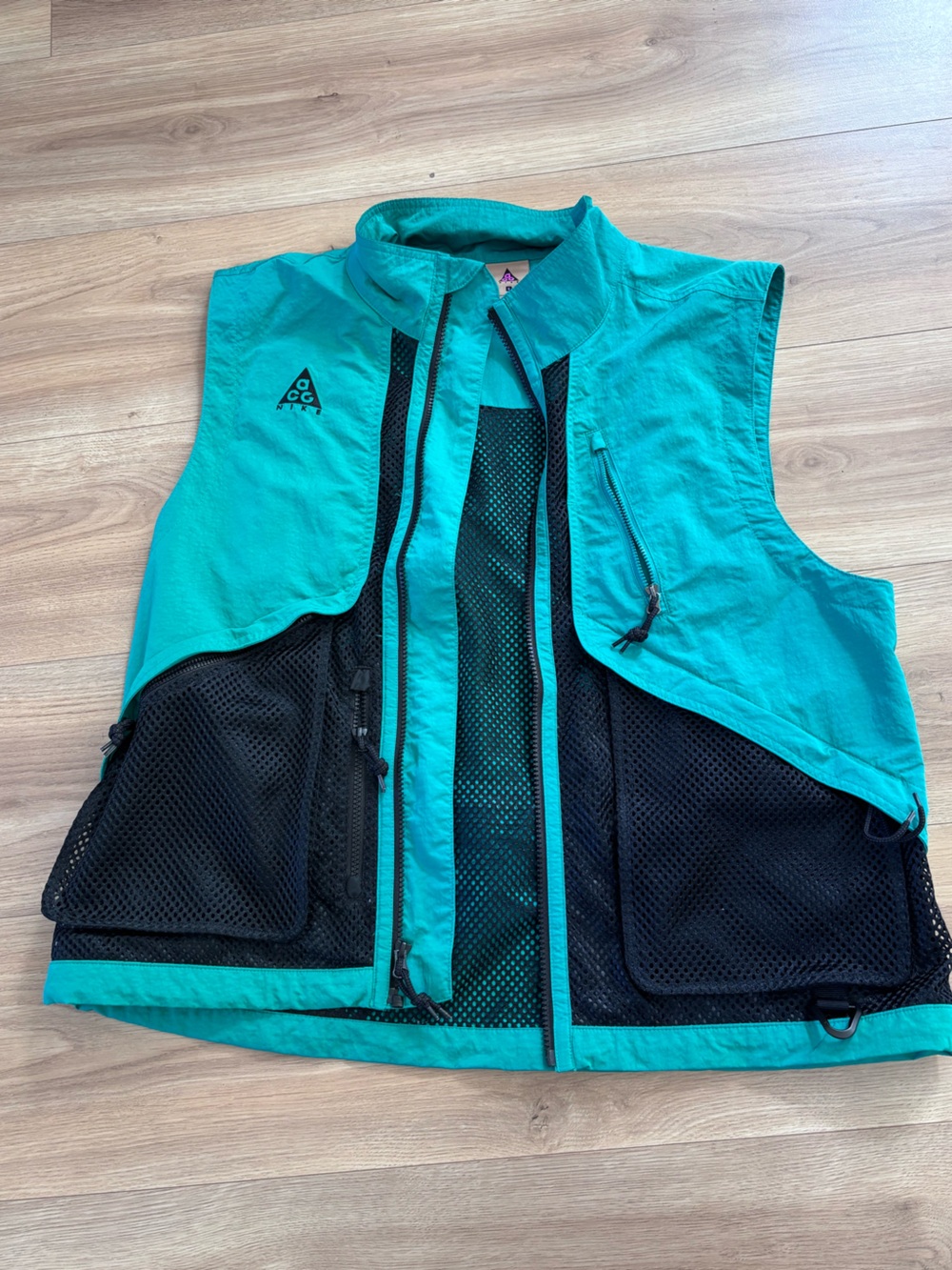 Lightweight Teal mens Outdoor Vest with Mesh Panels